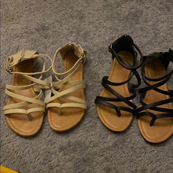 Shoes - Strappy sandals